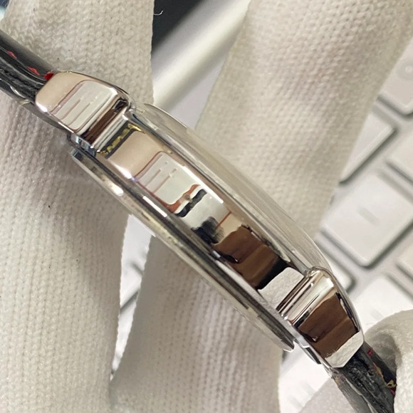 Vintage 1983 Roamer Manual Mens Silver Watch W/Leather Strap & Red accents - Picture 6 of 7